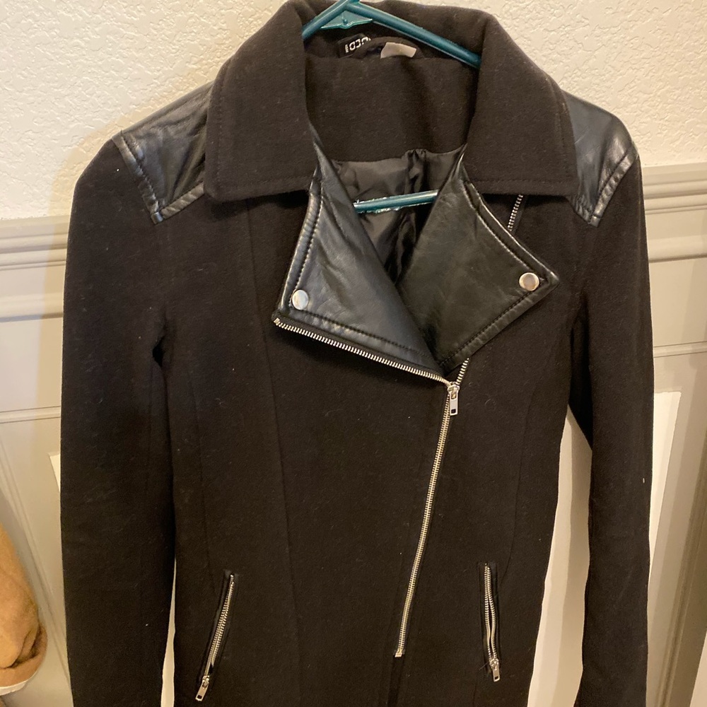 H&M black peacoat with faux leather